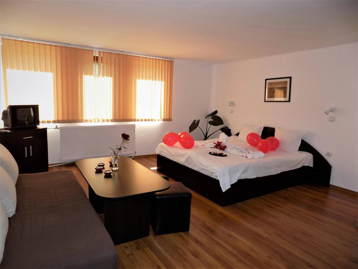 Yakovtsi Inn Bagian luar foto