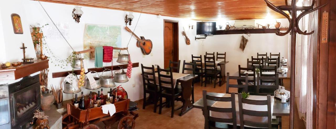 Yakovtsi Inn Bagian luar foto